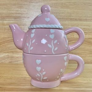 Ganz© Bella Casa™ White Hearts on Pink Ceramic Tea Pot